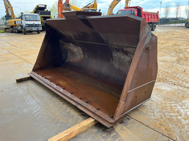Doosan Bucket DL450 4600 l - Lžíce: obrázek 1 Doosan Bucket DL450 4600 l - Lžíce: obrázek 1