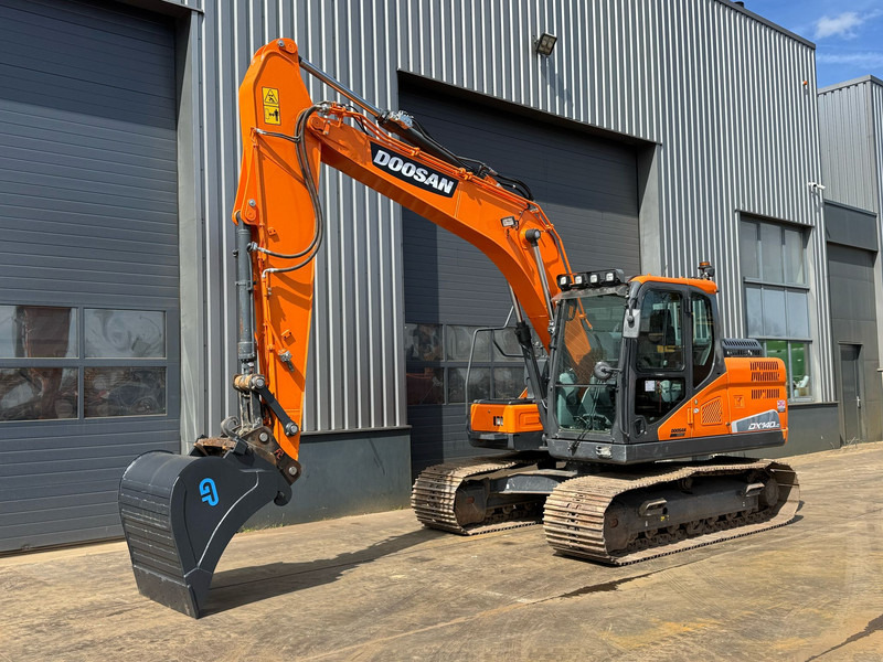 Doosan DX140LC-5 - CE / Verachtert CW30 - GP edge bucket - Pásové rýpadlo: obrázek 2 Doosan DX140LC-5 - CE / Verachtert CW30 - GP edge bucket - Pásové rýpadlo: obrázek 2