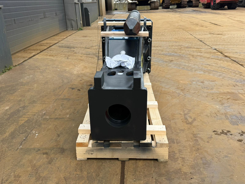 Hammer HS3200 - Hydraulické kladivo: obrázek 4 Hammer HS3200 - Hydraulické kladivo: obrázek 4