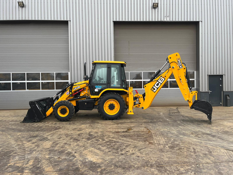 JCB 3DX (3CX) Plus Super 4x4 - A/C - Telescopic boom - Hammerlines - Rýpadlo-nakladač: obrázek 1 JCB 3DX (3CX) Plus Super 4x4 - A/C - Telescopic boom - Hammerlines - Rýpadlo-nakladač: obrázek 1