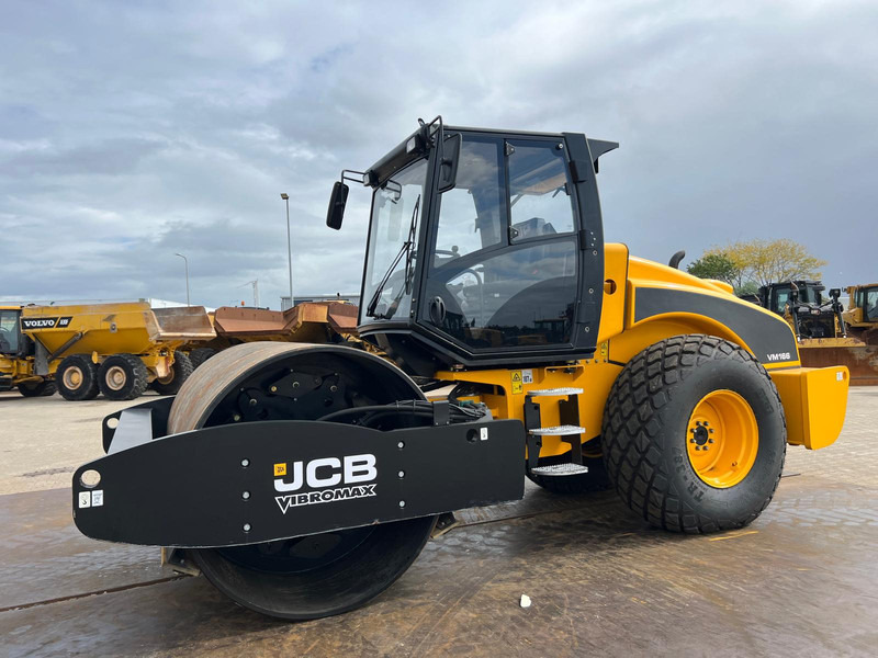 JCB VM166D - Válec: obrázek 1 JCB VM166D - Válec: obrázek 1