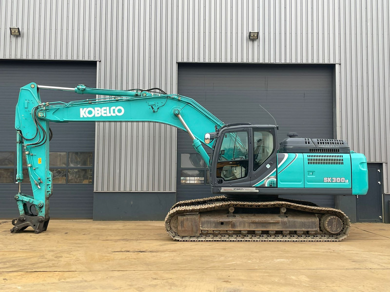Kobelco SK300LC-10E - Pásové rýpadlo: obrázek 1 Kobelco SK300LC-10E - Pásové rýpadlo: obrázek 1