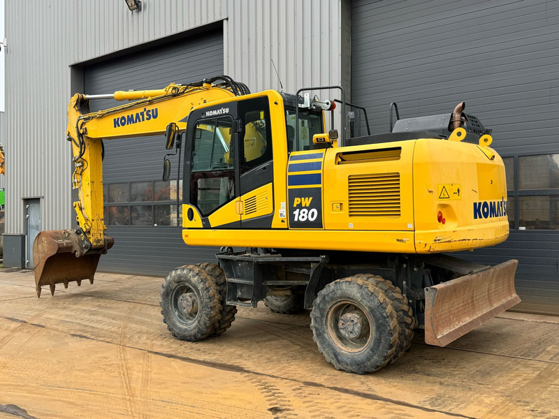Komatsu PW180-11 - Kolesové rýpadlo: obrázek 3 Komatsu PW180-11 - Kolesové rýpadlo: obrázek 3