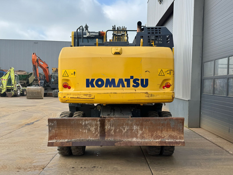 Komatsu PW180-11 - Kolesové rýpadlo: obrázek 4 Komatsu PW180-11 - Kolesové rýpadlo: obrázek 4