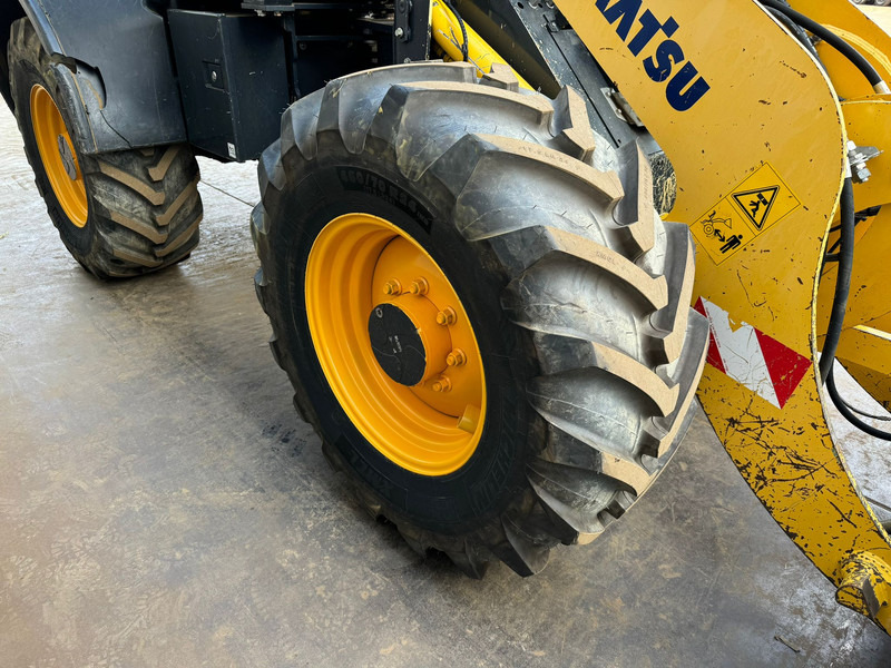 Kolový nakladač Komatsu WA100M-8EO - New Tires: obrázek 13