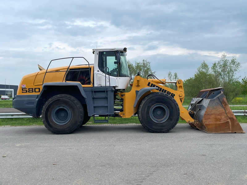 Liebherr L580 - Kolový nakladač: obrázek 5 Liebherr L580 - Kolový nakladač: obrázek 5