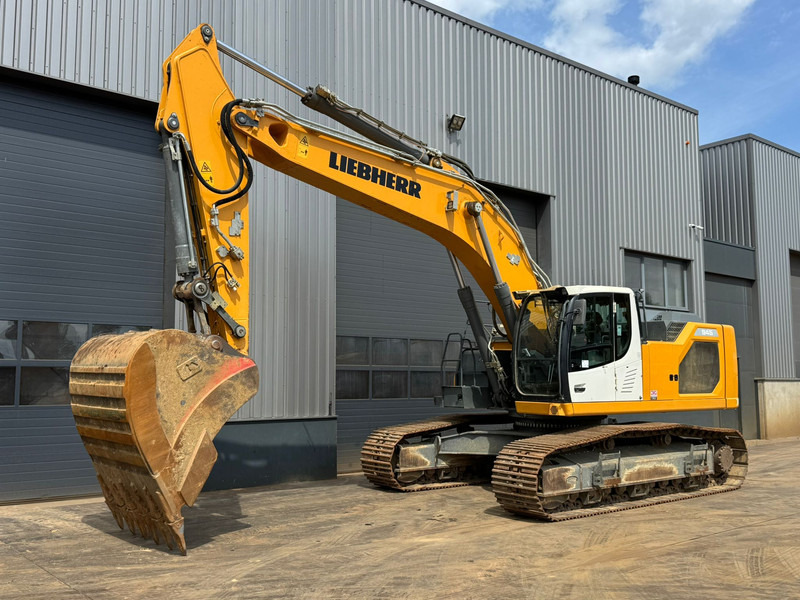 Liebherr R945 S-HD (R944 / R946 / R950) - Pásové rýpadlo: obrázek 2 Liebherr R945 S-HD (R944 / R946 / R950) - Pásové rýpadlo: obrázek 2