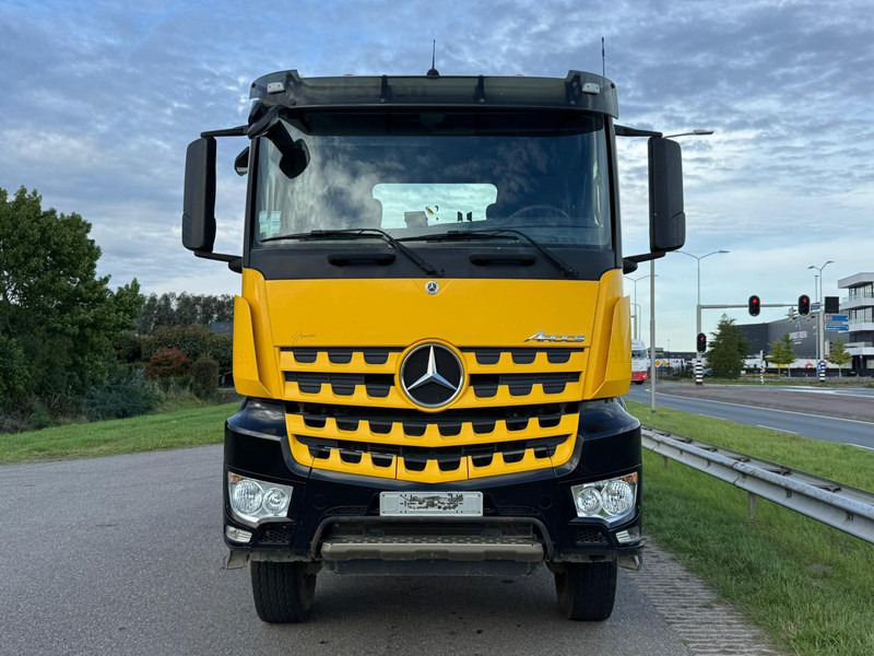 MERCEDESBENZ AROCS 3345 - Tahač: obrázek 4 MERCEDESBENZ AROCS 3345 - Tahač: obrázek 4