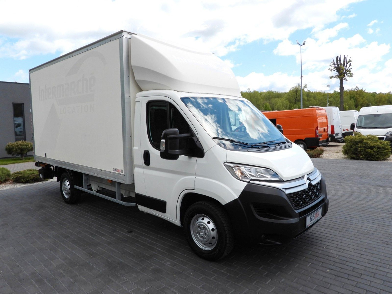 Citroën JUMPER KOFFER AUFZUG 8 PALETTEN TEMPOMAT NAVI Citroën JUMPER KOFFER AUFZUG 8 PALETTEN TEMPOMAT NAVI - Dodávka skřín: obrázek 4 Citroën JUMPER KOFFER AUFZUG 8 PALETTEN TEMPOMAT NAVI Citroën JUMPER KOFFER AUFZUG 8 PALETTEN TEMPOMAT NAVI - Dodávka skřín: obrázek 4