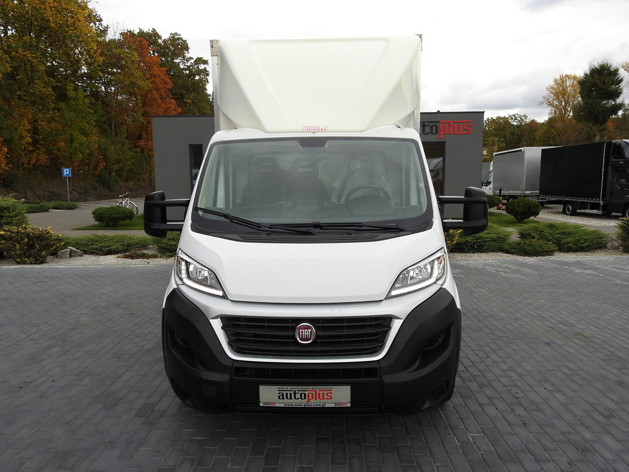 FIAT DUCATO BOX LIFT 8 PALLETS CRUISE CONTROL NAVIGATION AIR CONDITIONING LED LIGHTS 130HP - Dodávka skřín: obrázek 5 FIAT DUCATO BOX LIFT 8 PALLETS CRUISE CONTROL NAVIGATION AIR CONDITIONING LED LIGHTS 130HP - Dodávka skřín: obrázek 5