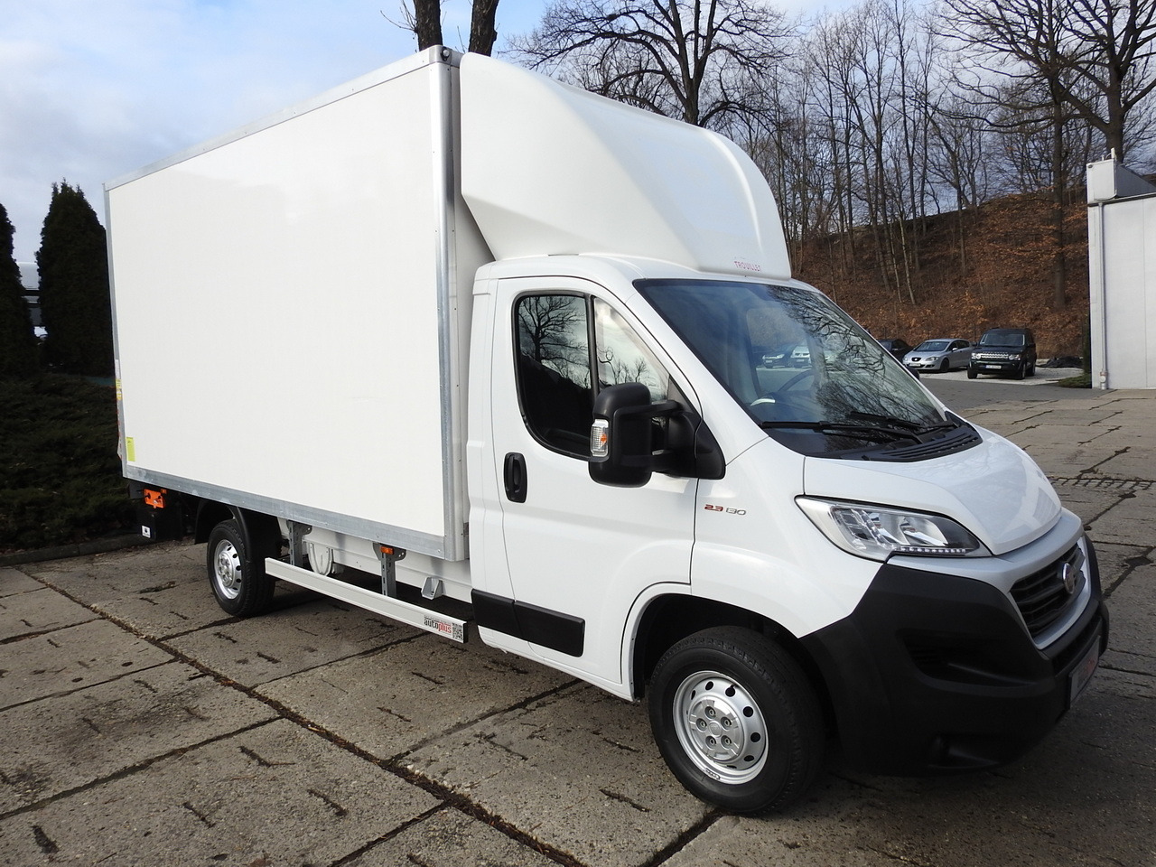 FIAT DUCATO BOX LIFT 8 PALLETS CRUISE CONTROL NAVIGATION AIR CONDITIONING LED LIGHTS 130HP - Dodávka skřín: obrázek 4 FIAT DUCATO BOX LIFT 8 PALLETS CRUISE CONTROL NAVIGATION AIR CONDITIONING LED LIGHTS 130HP - Dodávka skřín: obrázek 4