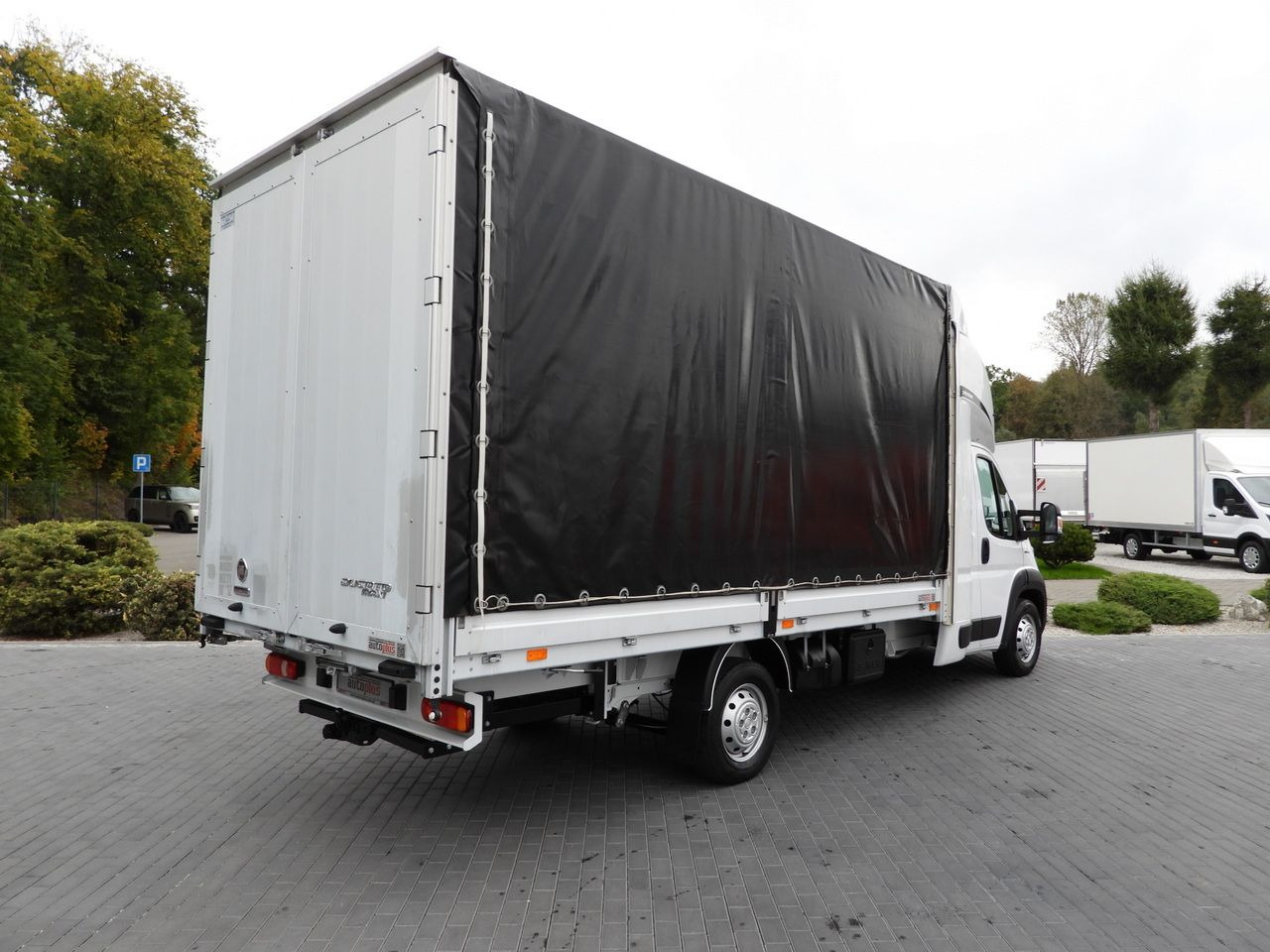 FIAT DUCATO TARPAULIN 9 PALLETS CRUISE CONTROL LED LIGHTS PNEUMATICS AIR CONDITIONING 180HP - Plachtová dodávka: obrázek 3 FIAT DUCATO TARPAULIN 9 PALLETS CRUISE CONTROL LED LIGHTS PNEUMATICS AIR CONDITIONING 180HP - Plachtová dodávka: obrázek 3