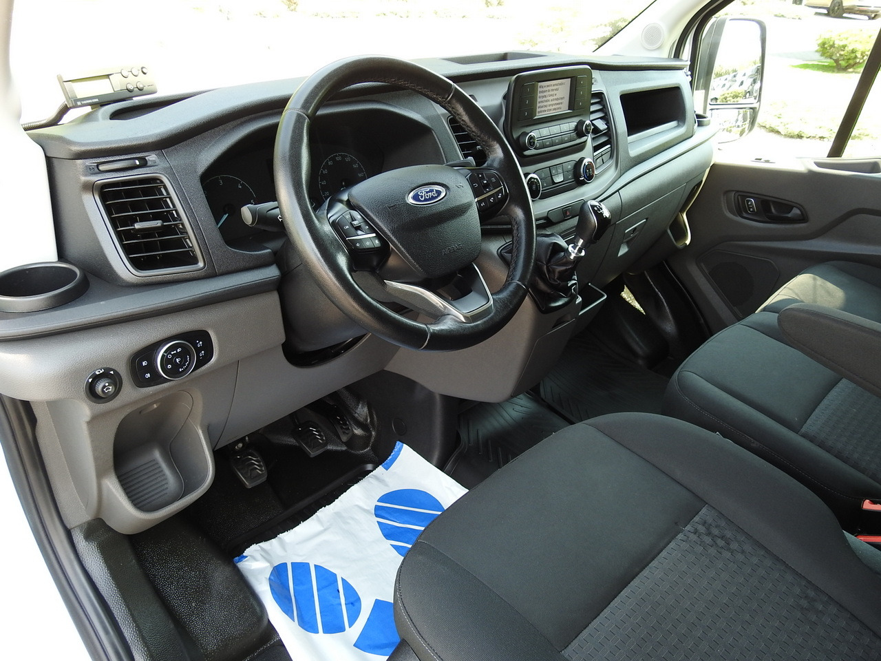 FORD TRANSIT REFRIGERATOR VAN 0*C HEATING FUNCTION CRUISE CONTROL AIR CONDITIONING LED LIGHTS 130HP - Chladící dodávka: obrázek 2 FORD TRANSIT REFRIGERATOR VAN 0*C HEATING FUNCTION CRUISE CONTROL AIR CONDITIONING LED LIGHTS 130HP - Chladící dodávka: obrázek 2