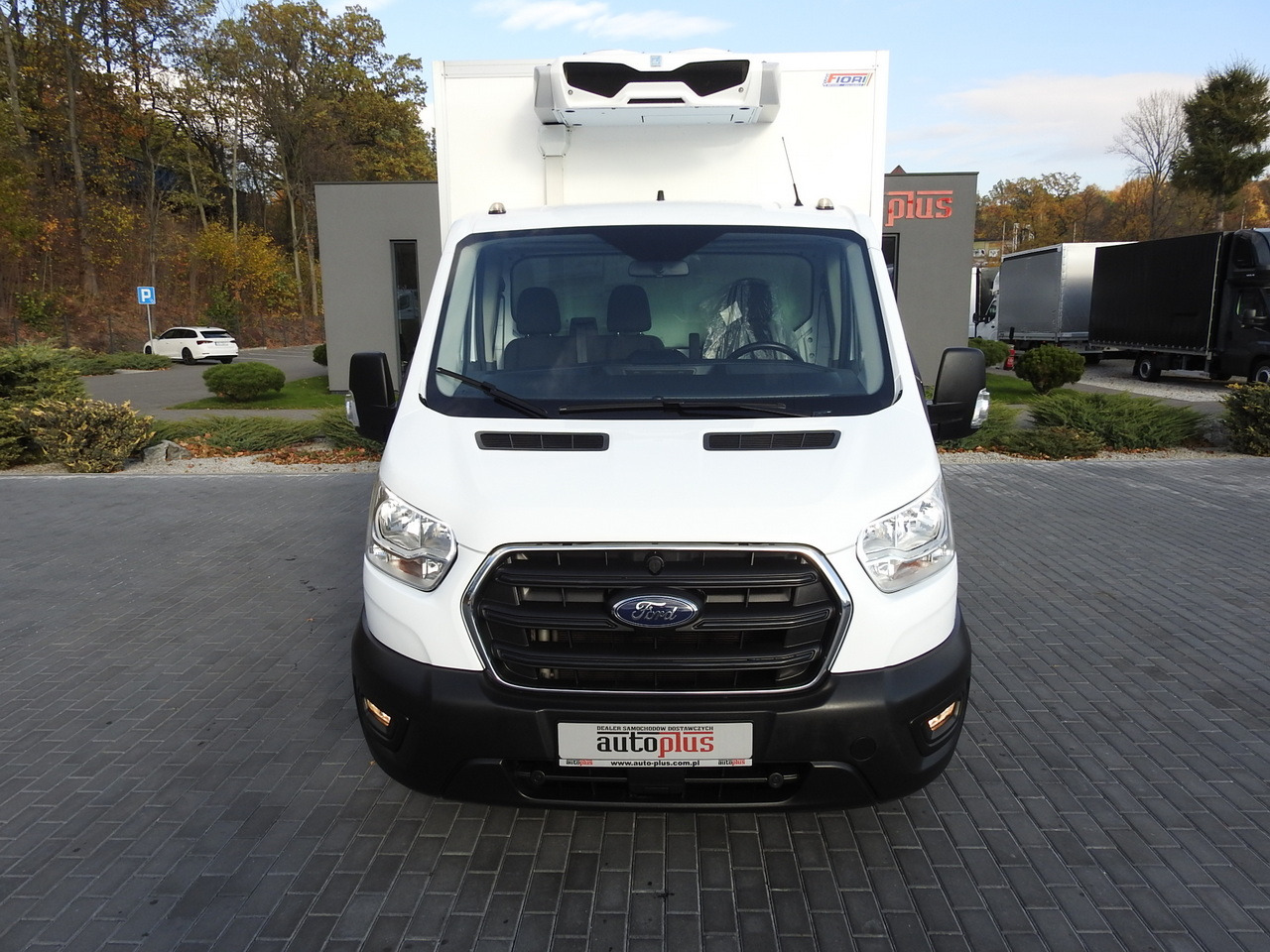 FORD TRANSIT REGRIGERATOR BOX -10*C POWER SUPPLY 230V CRUISE CONTROL AIR CONDITIONING LED LIGHTS PNEUMATICS TWIN WHEELS 130HP - Chladící dodávka: obrázek 5 FORD TRANSIT REGRIGERATOR BOX -10*C POWER SUPPLY 230V CRUISE CONTROL AIR CONDITIONING LED LIGHTS PNEUMATICS TWIN WHEELS 130HP - Chladící dodávka: obrázek 5