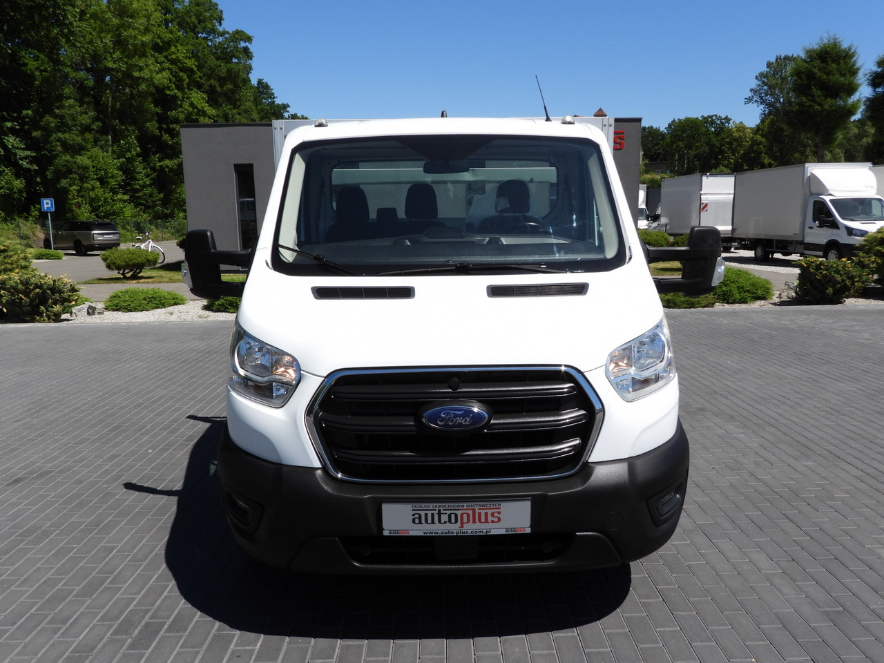 FORD TRANSIT STAKE BODY 10 PALLETS CRUISE CONTROL LED LIGHTS PNEUMATICS AIR CONDITIONING 160HP - Dodávka valník: obrázek 5 FORD TRANSIT STAKE BODY 10 PALLETS CRUISE CONTROL LED LIGHTS PNEUMATICS AIR CONDITIONING 160HP - Dodávka valník: obrázek 5