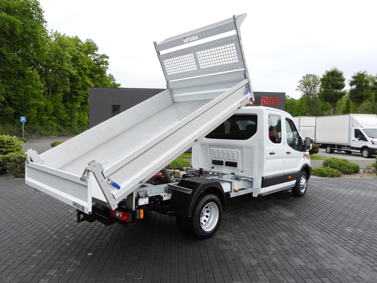 Ford TRANSIT KIPPER DOPPELKABINE DOKA 6 SITZE - Dodávka sklápěč, Dodávka s dvojitou kabinou: obrázek 3 Ford TRANSIT KIPPER DOPPELKABINE DOKA 6 SITZE - Dodávka sklápěč, Dodávka s dvojitou kabinou: obrázek 3