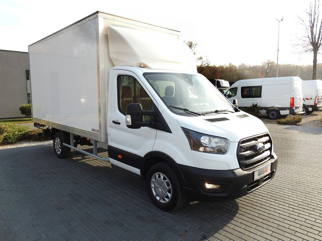 Ford TRANSIT KOFFER AUFZUG 8 PALETTEN TEMPOMAT - Dodávka skřín: obrázek 4 Ford TRANSIT KOFFER AUFZUG 8 PALETTEN TEMPOMAT - Dodávka skřín: obrázek 4
