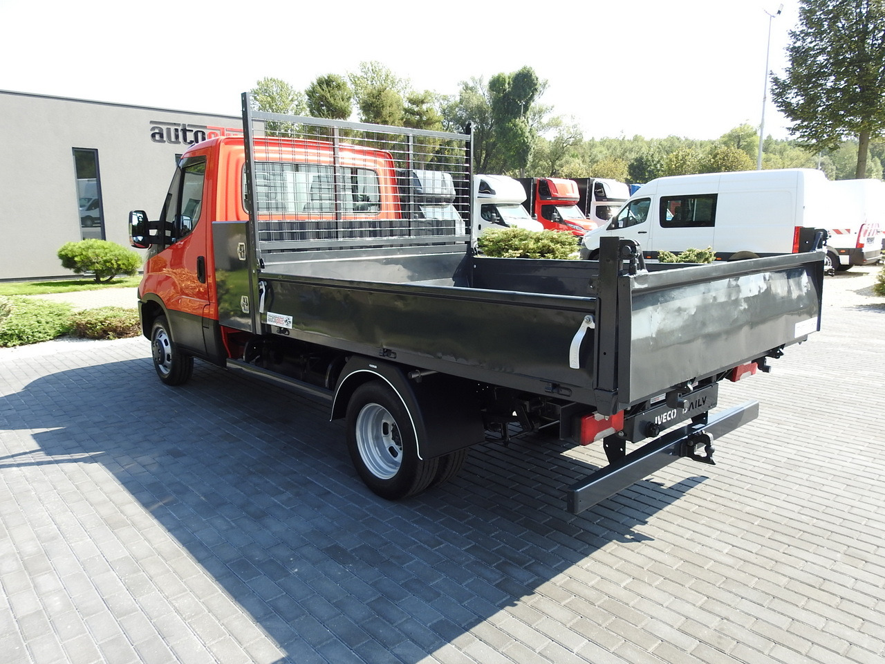 Dodávka sklápěč IVECO DAILY 35C13 TIPPER CRUISE CONTROL AIR CONDITIONING TWIN WHEELS  130HP: obrázek 9
