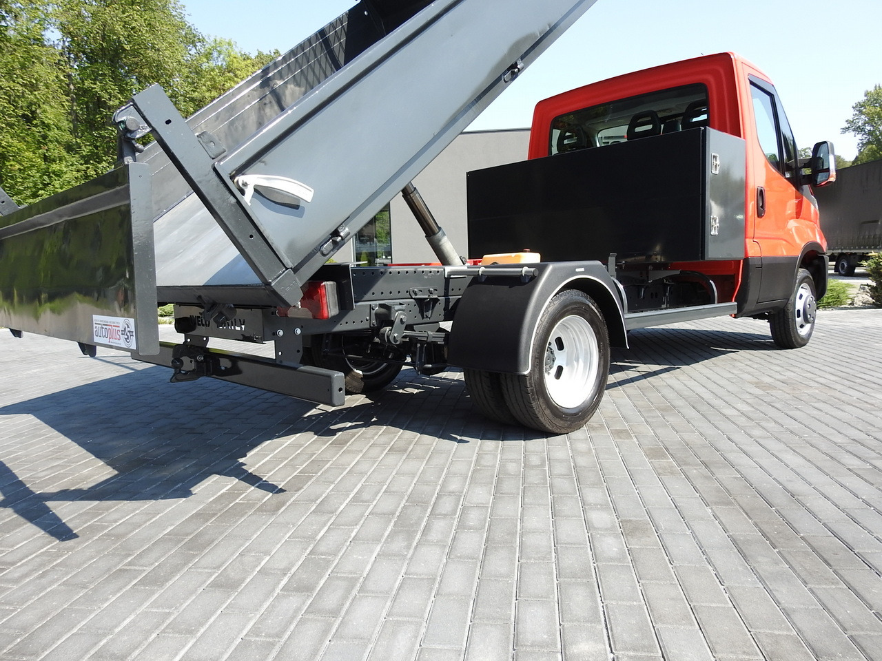 Dodávka sklápěč IVECO DAILY 35C13 TIPPER CRUISE CONTROL AIR CONDITIONING TWIN WHEELS  130HP: obrázek 25
