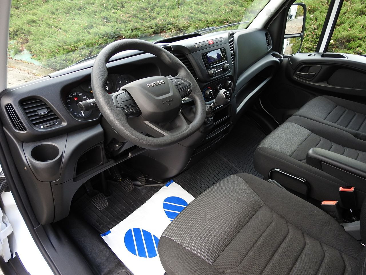 IVECO DAILY 35S16 NEW REGRIGERATOR BOX -10*C 8 PALLETS HEATING FUNCTION POWER SUPPLY 230V CRUISE CONTROL AIR CONDITIONING 160HP - Chladící dodávka: obrázek 2 IVECO DAILY 35S16 NEW REGRIGERATOR BOX -10*C 8 PALLETS HEATING FUNCTION POWER SUPPLY 230V CRUISE CONTROL AIR CONDITIONING 160HP - Chladící dodávka: obrázek 2
