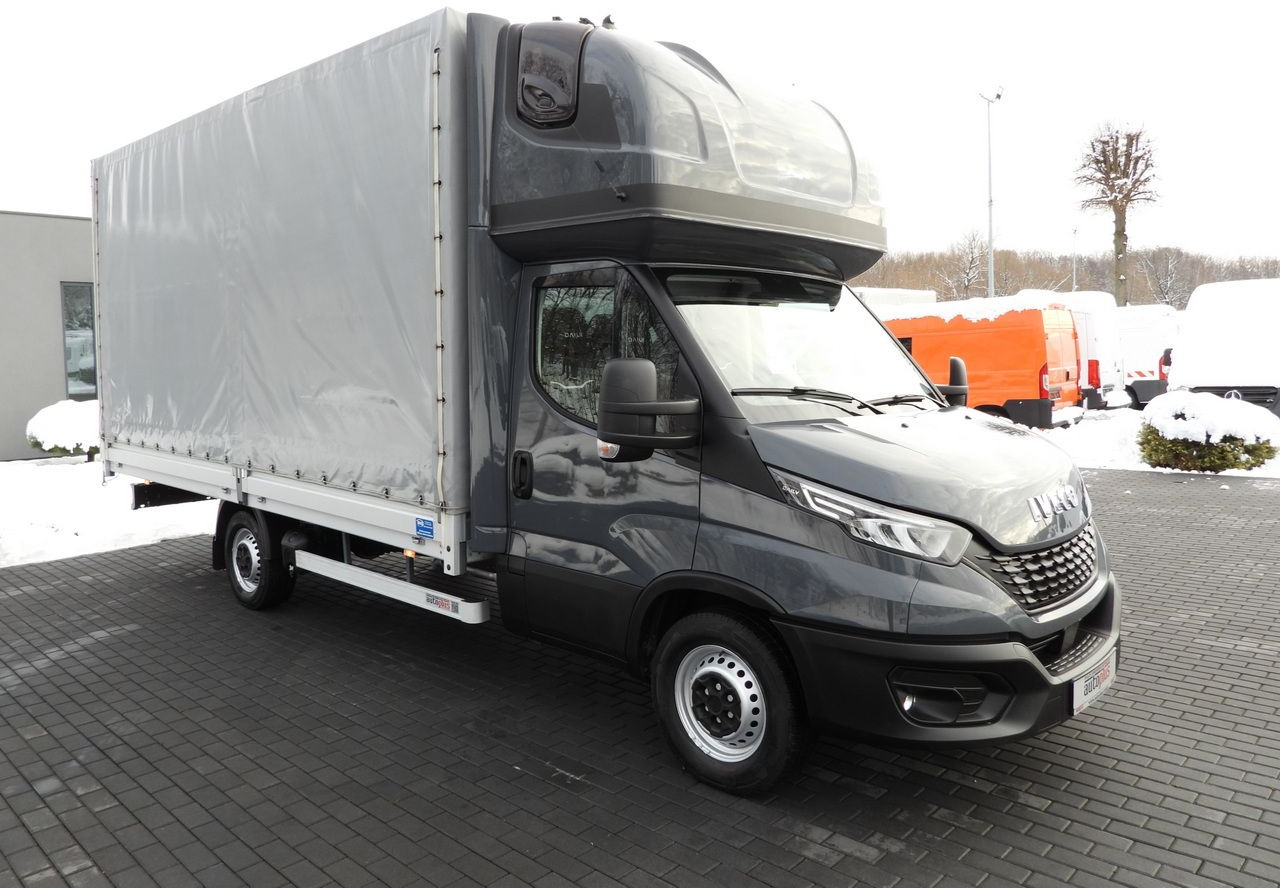 IVECO DAILY 35S18 TARPAULIN 10 PALLETS WEBASTO CRUISE CONTROL LED LIGHTS PNEUMATICS AIR CONDITIONING 180HP - Plachtová dodávka: obrázek 4 IVECO DAILY 35S18 TARPAULIN 10 PALLETS WEBASTO CRUISE CONTROL LED LIGHTS PNEUMATICS AIR CONDITIONING 180HP - Plachtová dodávka: obrázek 4