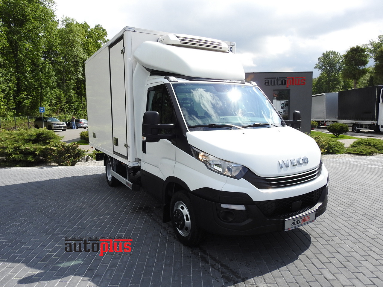 IVECO DAILY 50C15 REGRIGERATOR BOX -5*C POWER SUPPLY 230V AIR CONDITIONING TWIN WHEELS 150HP - Chladící dodávka: obrázek 1 IVECO DAILY 50C15 REGRIGERATOR BOX -5*C POWER SUPPLY 230V AIR CONDITIONING TWIN WHEELS 150HP - Chladící dodávka: obrázek 1