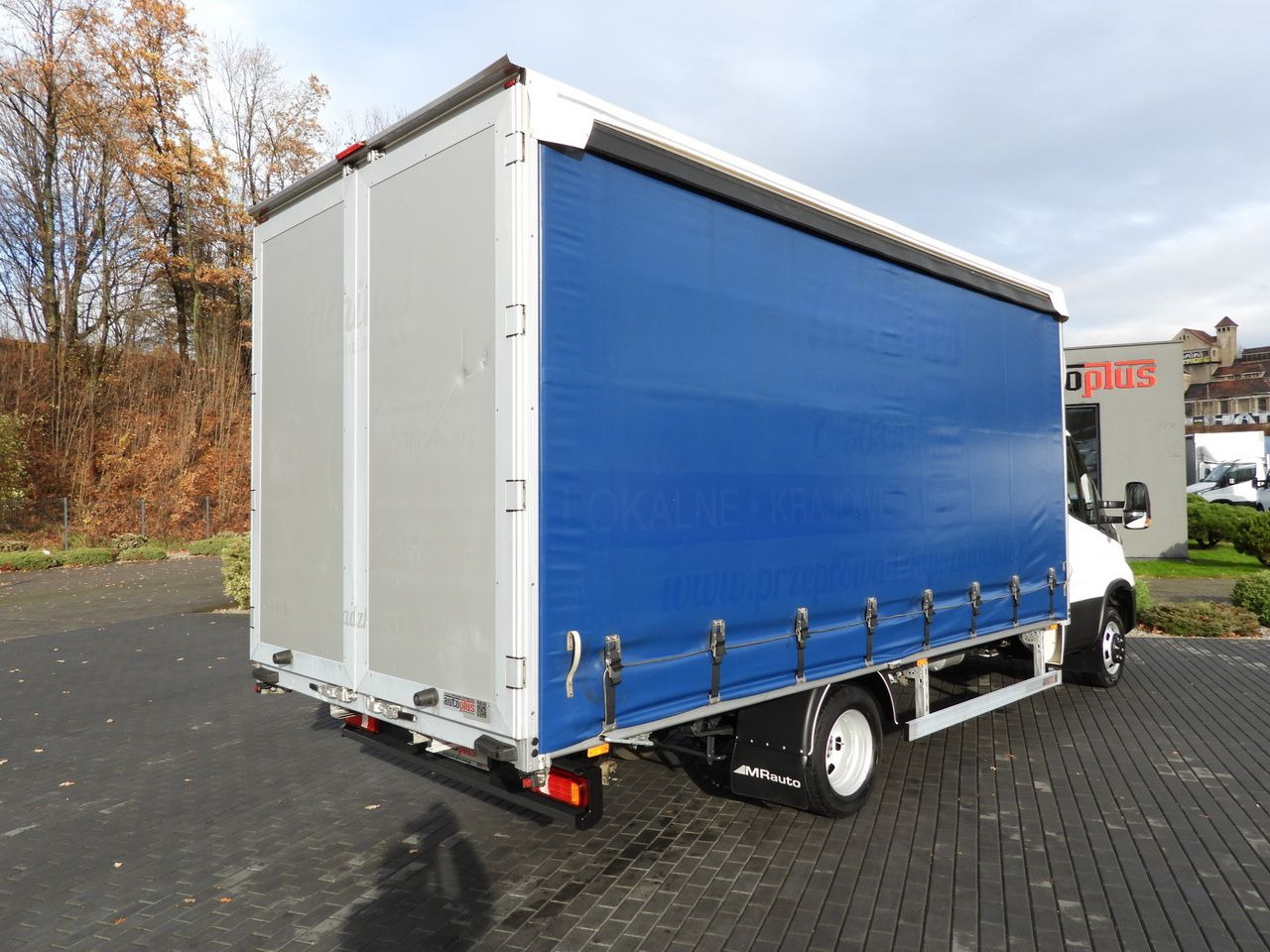 IVECO DAILY 50C16 TARPAULIN 10 PALLETS CRUISE CONTROL TWIN WHEELS AIR CONDITIONING 160HP - Plachtová dodávka: obrázek 3 IVECO DAILY 50C16 TARPAULIN 10 PALLETS CRUISE CONTROL TWIN WHEELS AIR CONDITIONING 160HP - Plachtová dodávka: obrázek 3