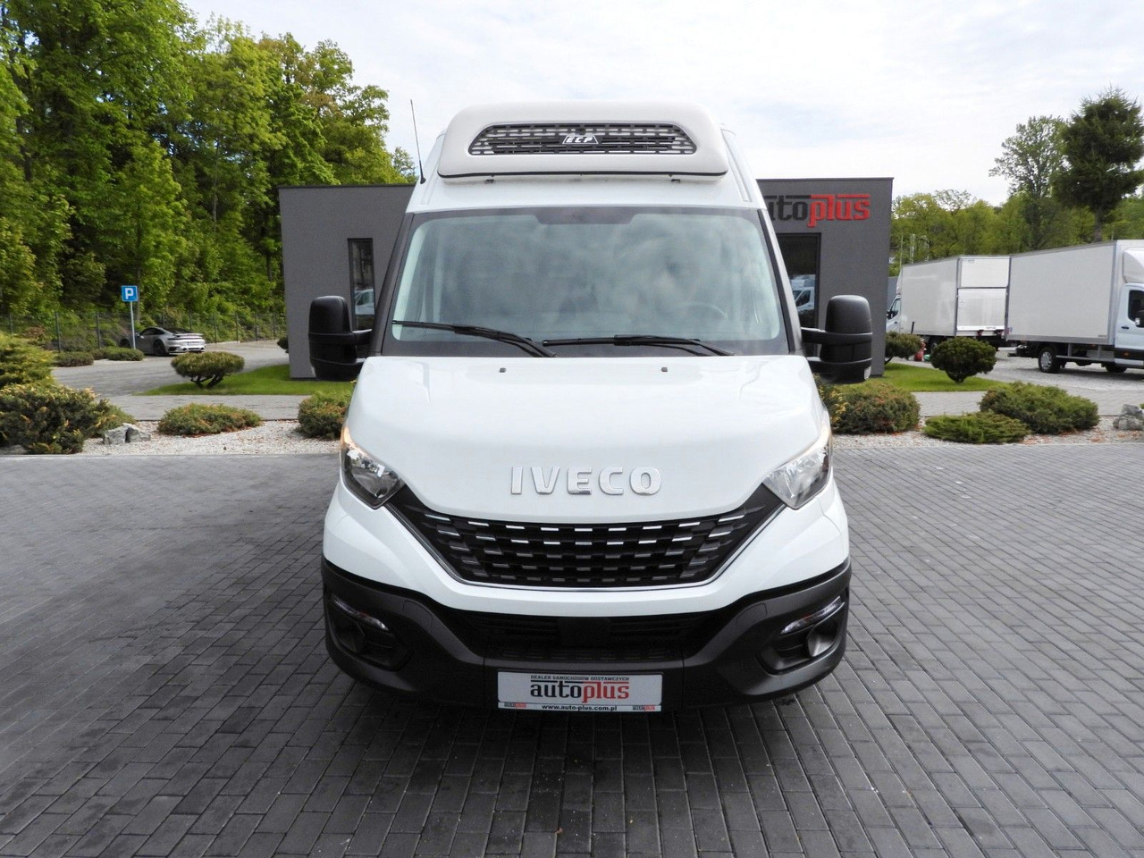 Iveco DAILY 35S14 KÜHLKASTENWAGEN-10*C TEMPOMAT - Chladící dodávka: obrázek 5 Iveco DAILY 35S14 KÜHLKASTENWAGEN-10*C TEMPOMAT - Chladící dodávka: obrázek 5