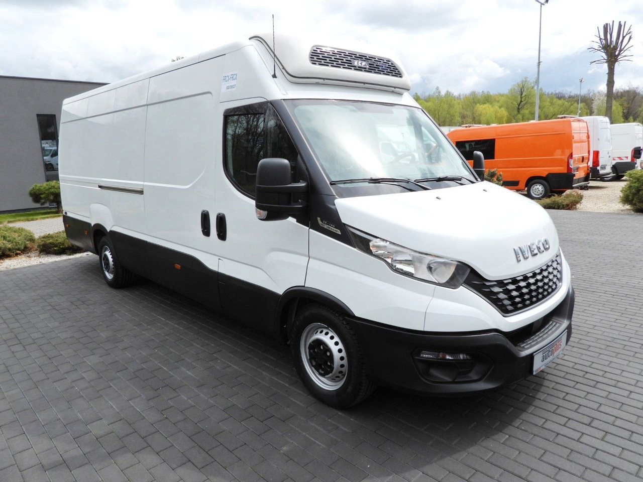 Iveco DAILY 35S14 KÜHLKASTENWAGEN -5*C STROMVERSORGUNG - Chladící dodávka: obrázek 4 Iveco DAILY 35S14 KÜHLKASTENWAGEN -5*C STROMVERSORGUNG - Chladící dodávka: obrázek 4