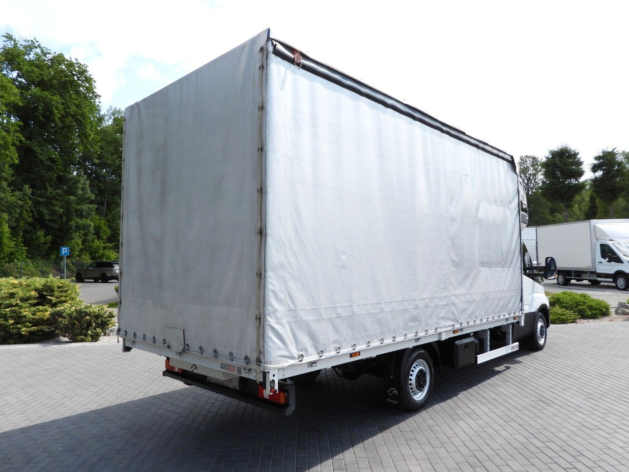 Iveco DAILY 35S18 PRITSCHE PLANE 10 PALETTEN TEMPOMAT - Plachtová dodávka: obrázek 3 Iveco DAILY 35S18 PRITSCHE PLANE 10 PALETTEN TEMPOMAT - Plachtová dodávka: obrázek 3