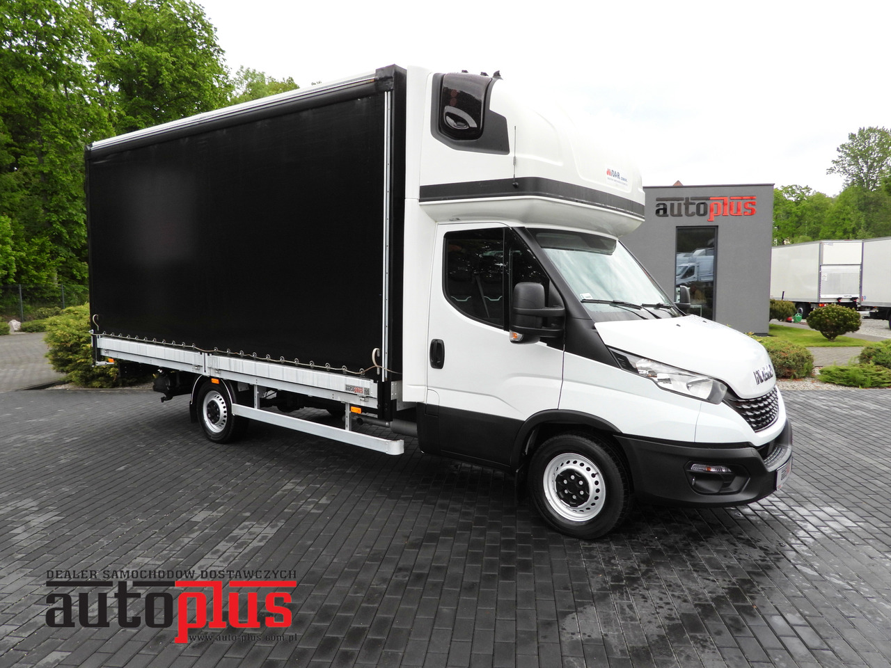 Iveco DAILY 35S18 PRITSCHE PLANE 10 PALETTEN WEBASTO - Plachtová dodávka: obrázek 1 Iveco DAILY 35S18 PRITSCHE PLANE 10 PALETTEN WEBASTO - Plachtová dodávka: obrázek 1