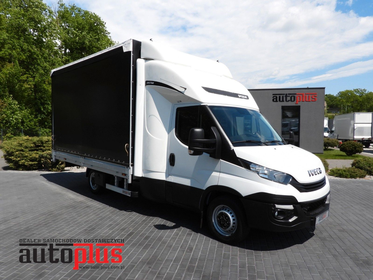 Iveco DAILY 35S18 PRITSCHE PLANE 10 PALETTEN WEBASTO - Plachtová dodávka, Dodávka s dvojitou kabinou: obrázek 1 Iveco DAILY 35S18 PRITSCHE PLANE 10 PALETTEN WEBASTO - Plachtová dodávka, Dodávka s dvojitou kabinou: obrázek 1