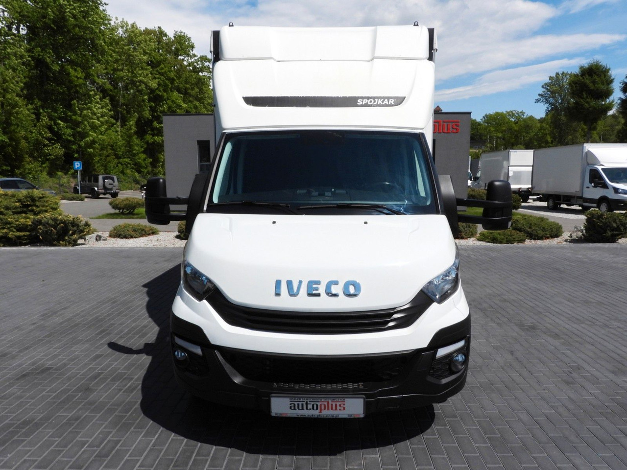 Iveco DAILY 35S18 PRITSCHE PLANE 10 PALETTEN WEBASTO - Plachtová dodávka, Dodávka s dvojitou kabinou: obrázek 5 Iveco DAILY 35S18 PRITSCHE PLANE 10 PALETTEN WEBASTO - Plachtová dodávka, Dodávka s dvojitou kabinou: obrázek 5