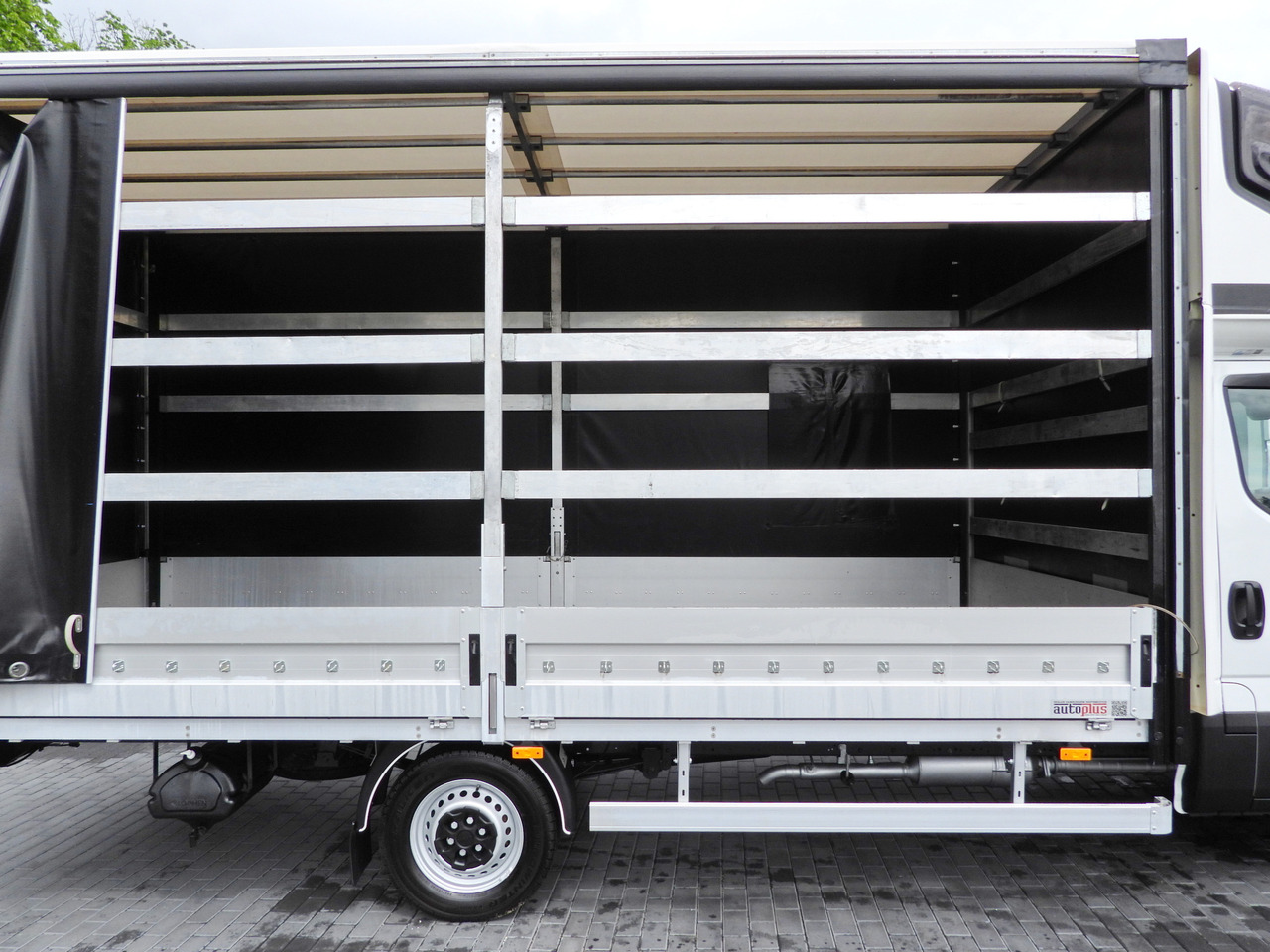 Plachtová dodávka Iveco DAILY  35S18 PRITSCHE PLANE 10 PALETTEN WEBASTO: obrázek 25