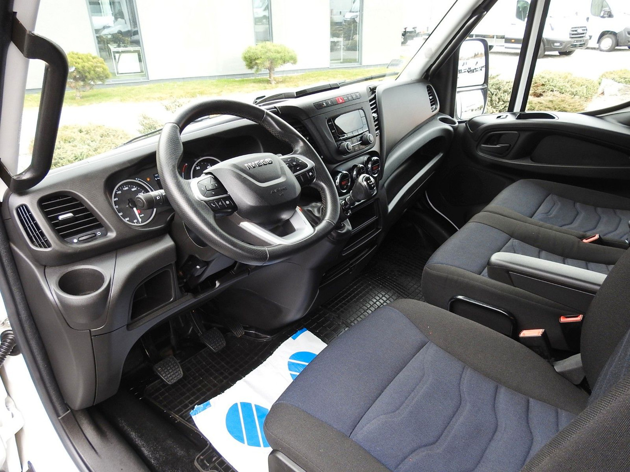 Iveco DAILY 35S18 PRITSCHE PLANE 10 PALLETS WEBASTO - Plachtová dodávka: obrázek 2 Iveco DAILY 35S18 PRITSCHE PLANE 10 PALLETS WEBASTO - Plachtová dodávka: obrázek 2