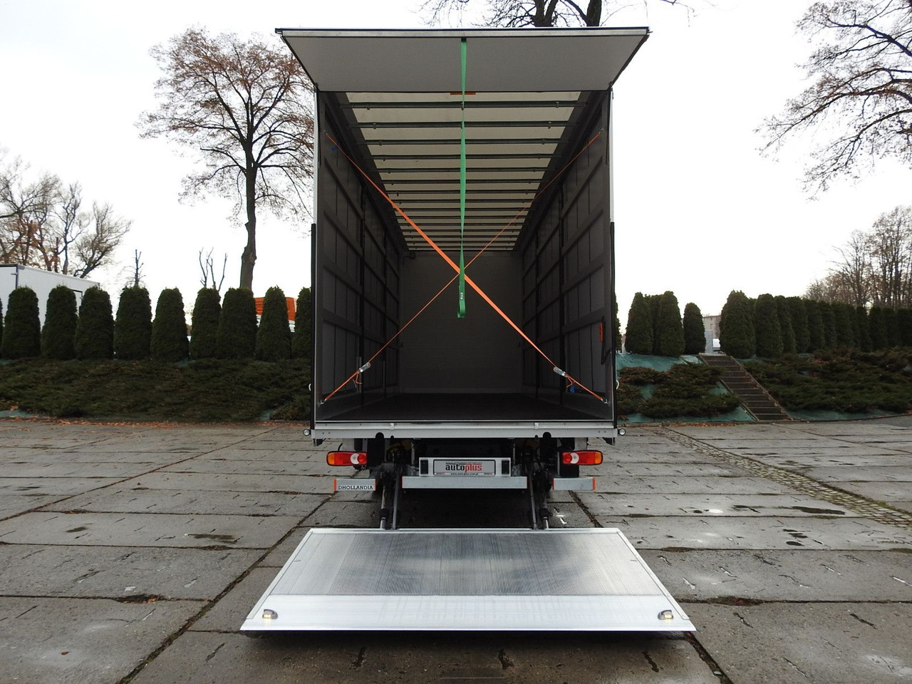 Plachtový nákladní auto Iveco EUROCARGO 120-250 PRITSCHE PLANE 18 PALETTEN A/C: obrázek 12