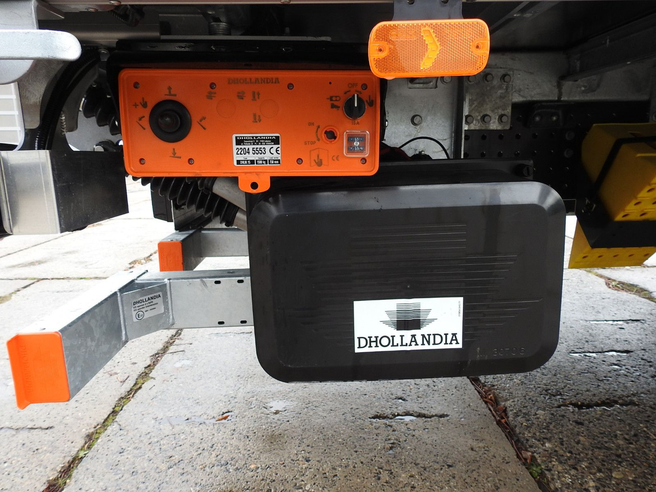 Plachtový nákladní auto Iveco EUROCARGO 120-250 PRITSCHE PLANE 18 PALETTEN A/C: obrázek 20