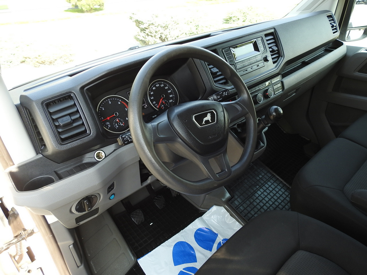 MAN TGE TARPAULIN 10 PALLETS AIR CONDITIONING 180HP - Plachtová dodávka: obrázek 2 MAN TGE TARPAULIN 10 PALLETS AIR CONDITIONING 180HP - Plachtová dodávka: obrázek 2