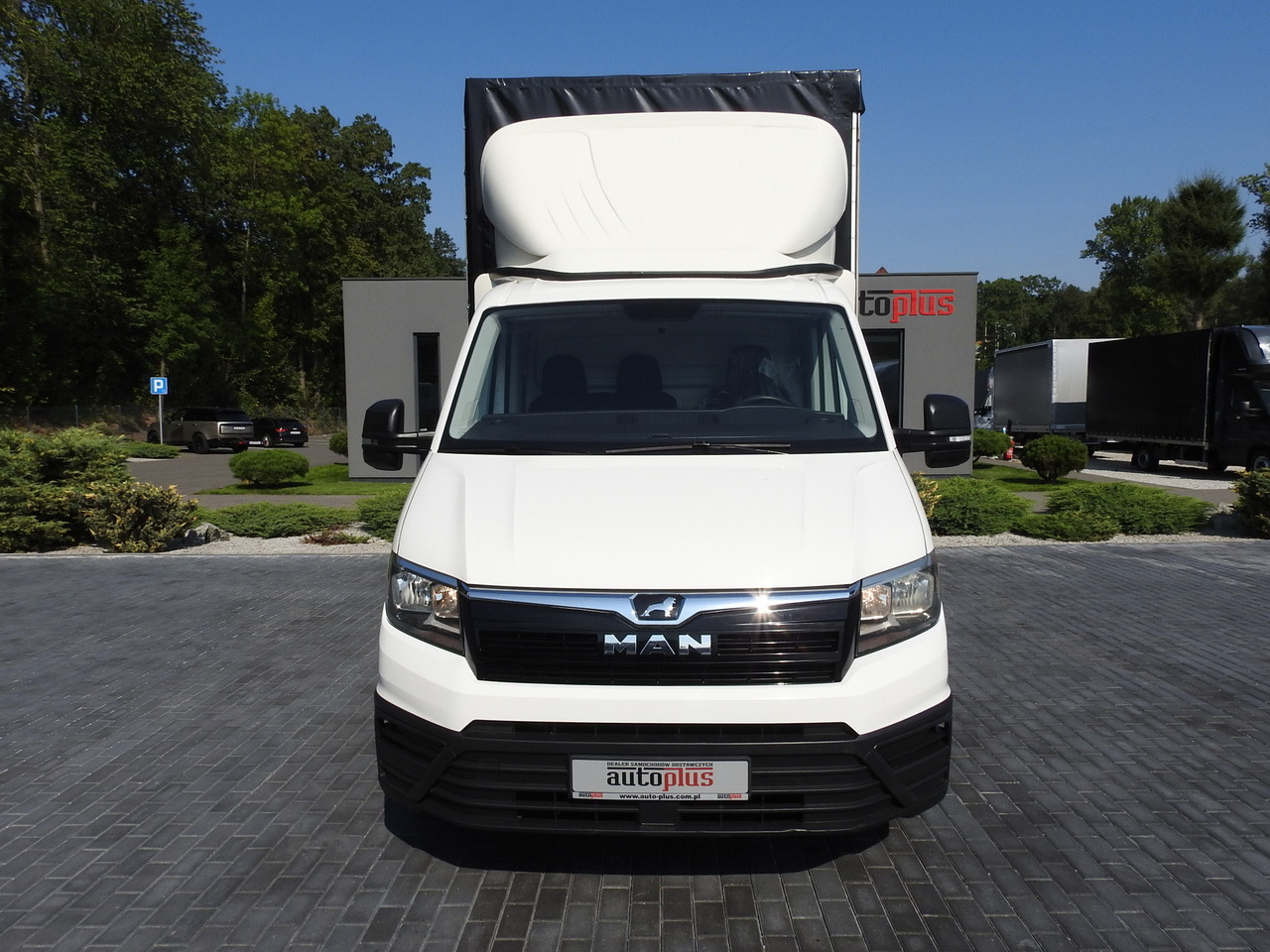 MAN TGE TARPAULIN 10 PALLETS AIR CONDITIONING 180HP - Plachtová dodávka: obrázek 5 MAN TGE TARPAULIN 10 PALLETS AIR CONDITIONING 180HP - Plachtová dodávka: obrázek 5