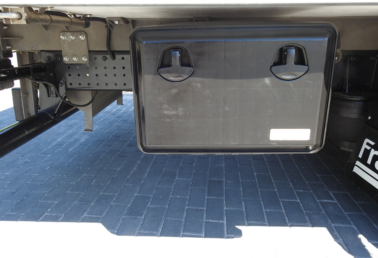 Chladírenský nákladní automobil MAN TGL 10.180 REGRIGERATOR BOX -20*C 11 PALLETS POWER SUPPLY 230V AIR CONDITIONING PNEUMATICS TWIN WHEELS  180HP: obrázek 28