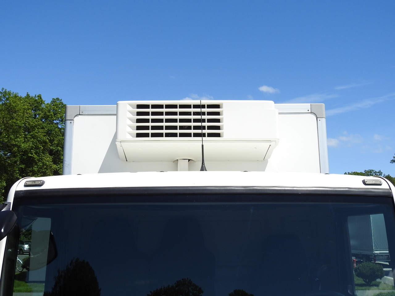 Chladírenský nákladní automobil MAN TGL 10.180 REGRIGERATOR BOX -20*C 11 PALLETS POWER SUPPLY 230V AIR CONDITIONING PNEUMATICS TWIN WHEELS  180HP: obrázek 16