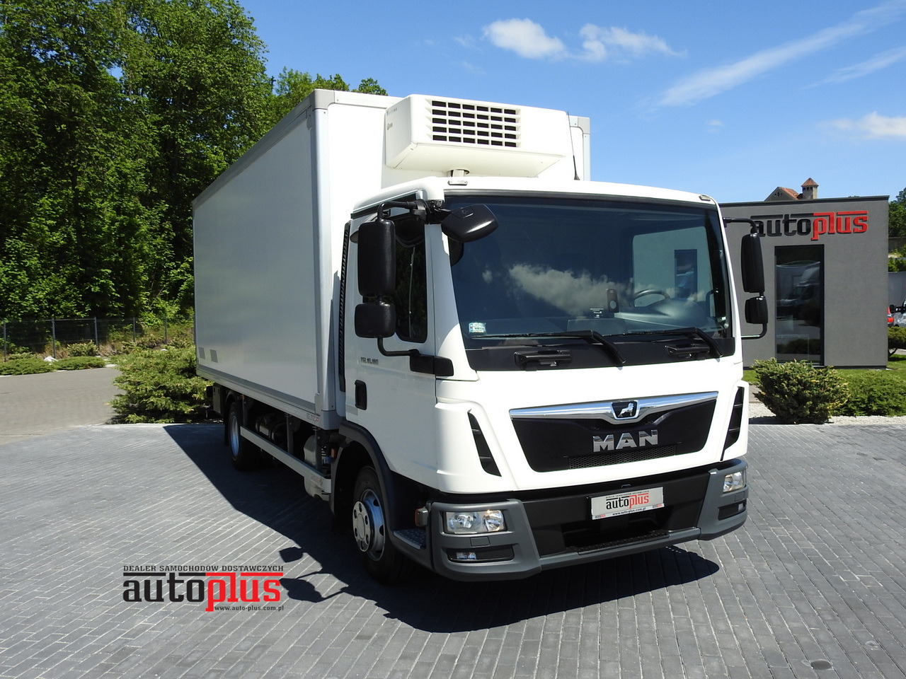 MAN TGL 10.180 REGRIGERATOR BOX -20*C 11 PALLETS POWER SUPPLY 230V AIR CONDITIONING PNEUMATICS TWIN WHEELS 180HP - Chladírenský nákladní automobil: obrázek 1 MAN TGL 10.180 REGRIGERATOR BOX -20*C 11 PALLETS POWER SUPPLY 230V AIR CONDITIONING PNEUMATICS TWIN WHEELS 180HP - Chladírenský nákladní automobil: obrázek 1