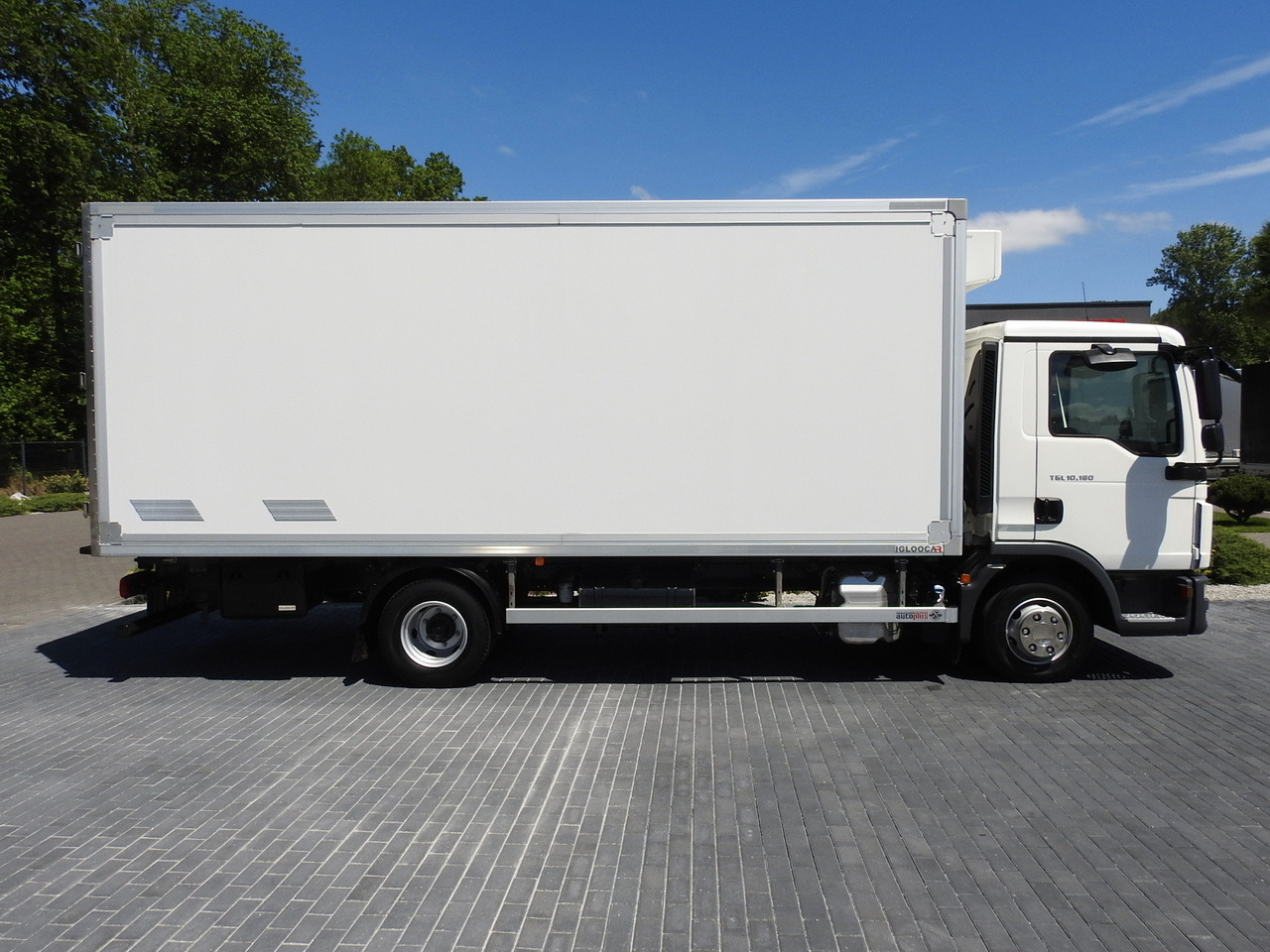 Chladírenský nákladní automobil MAN TGL 10.180 REGRIGERATOR BOX -20*C 11 PALLETS POWER SUPPLY 230V AIR CONDITIONING PNEUMATICS TWIN WHEELS  180HP: obrázek 7