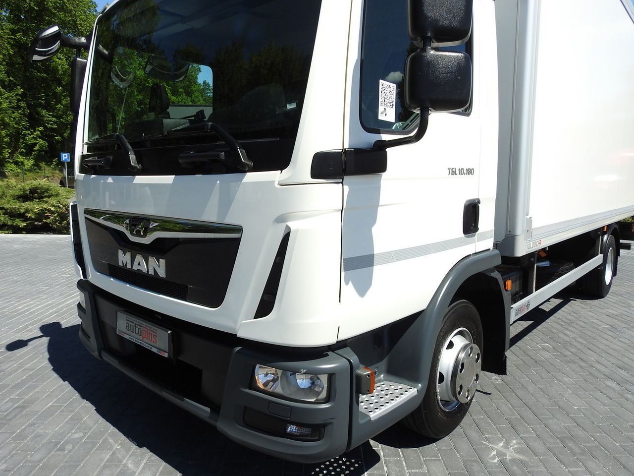 Chladírenský nákladní automobil MAN TGL 10.180 REGRIGERATOR BOX -20*C 11 PALLETS POWER SUPPLY 230V AIR CONDITIONING PNEUMATICS TWIN WHEELS  180HP: obrázek 20