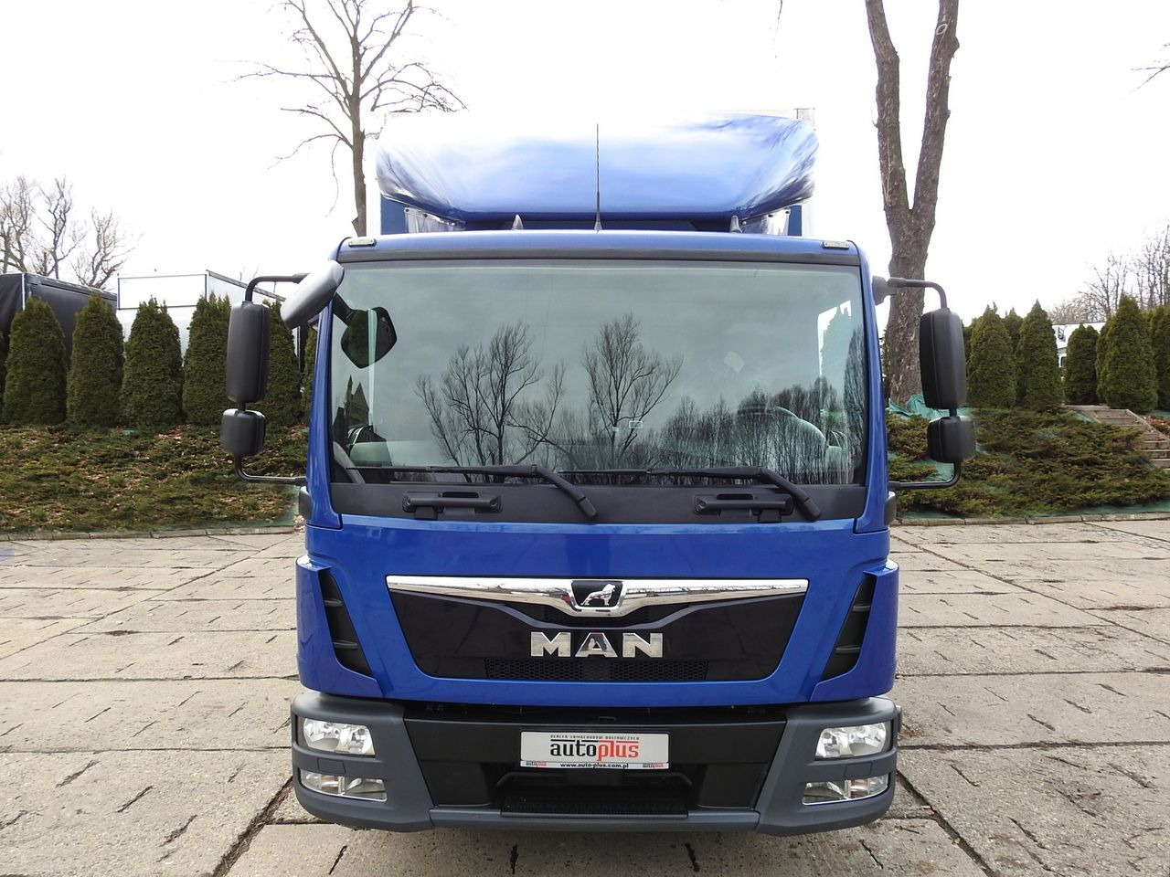 MAN TGL 12.220 BOX LIFT 18 PALLETS CRUISE CONTROLAIR CONDITIONING PNEUMATICS AUTOMATIC TWIN WHEELS 220HP - Dodávka skřín: obrázek 5 MAN TGL 12.220 BOX LIFT 18 PALLETS CRUISE CONTROLAIR CONDITIONING PNEUMATICS AUTOMATIC TWIN WHEELS 220HP - Dodávka skřín: obrázek 5