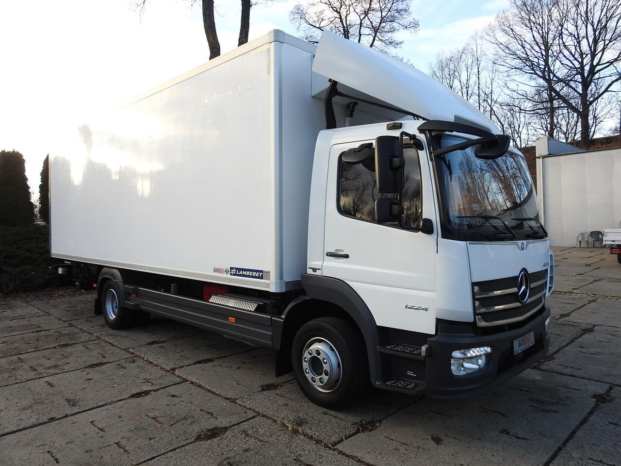MERCEDES ATEGO 12.24 REGRIGERATOR BOX -10*C LIFT 16 PALLETS HEATING FUNCTION WEBASTO CRUISE CONTROL PNEUMATICS AIR CONDITIONING 240HP - Chladírenský nákladní automobil: obrázek 4 MERCEDES ATEGO 12.24 REGRIGERATOR BOX -10*C LIFT 16 PALLETS HEATING FUNCTION WEBASTO CRUISE CONTROL PNEUMATICS AIR CONDITIONING 240HP - Chladírenský nákladní automobil: obrázek 4