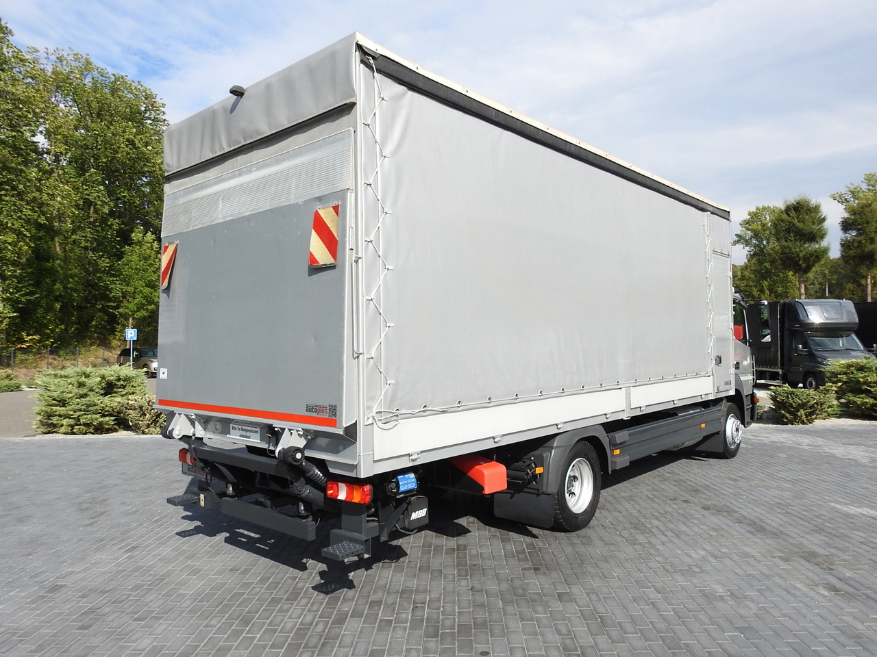 MERCEDES ATEGO 1221 TARPAULIN LIFT 16 PALLETS WEBASTO AIR CONDITIONING PNEUMATICS TWIN WHEELS 230HP - Plachtový nákladní auto: obrázek 3 MERCEDES ATEGO 1221 TARPAULIN LIFT 16 PALLETS WEBASTO AIR CONDITIONING PNEUMATICS TWIN WHEELS 230HP - Plachtový nákladní auto: obrázek 3