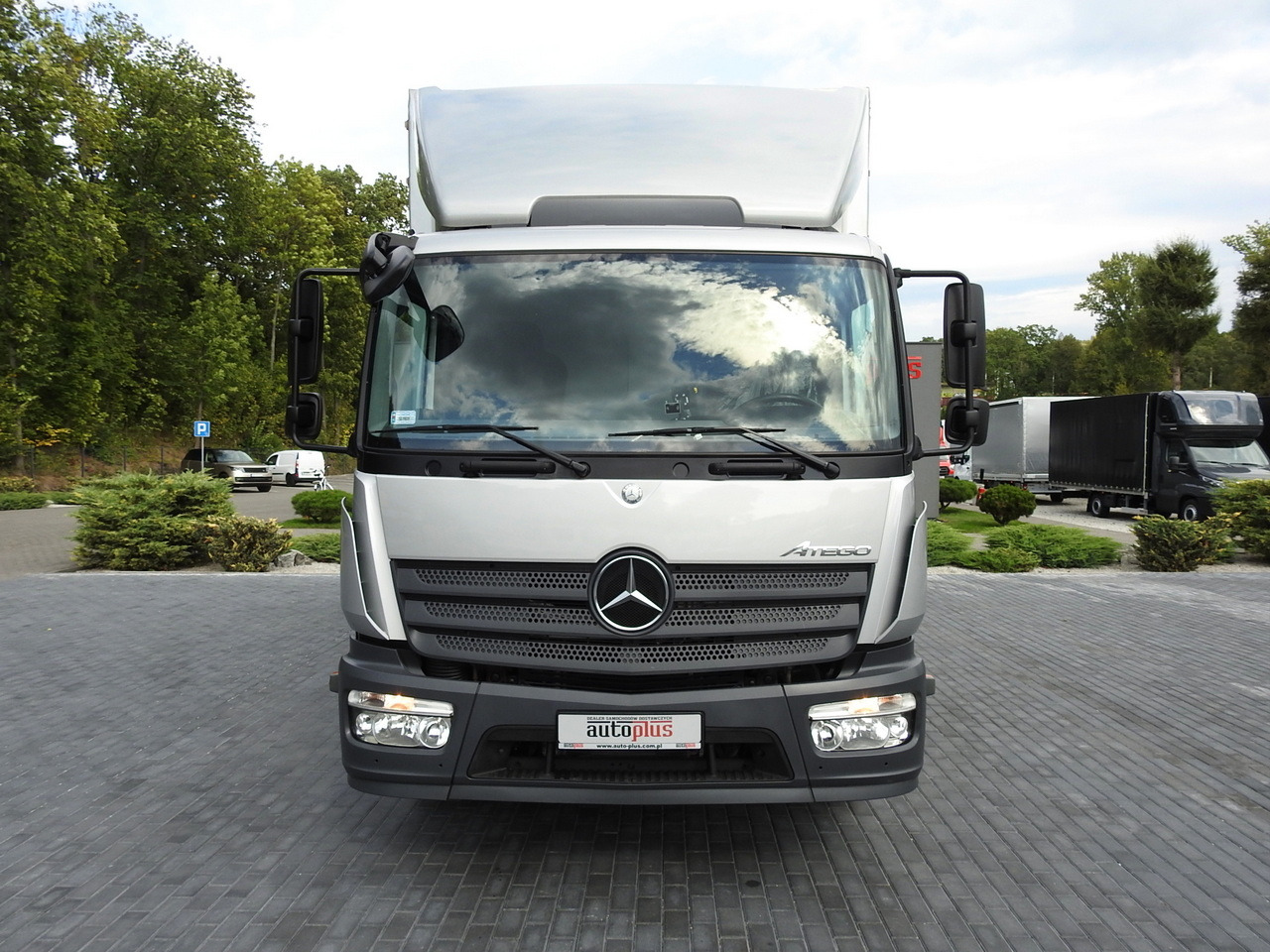 MERCEDES ATEGO 1221 TARPAULIN LIFT 16 PALLETS WEBASTO AIR CONDITIONING PNEUMATICS TWIN WHEELS 230HP - Plachtový nákladní auto: obrázek 5 MERCEDES ATEGO 1221 TARPAULIN LIFT 16 PALLETS WEBASTO AIR CONDITIONING PNEUMATICS TWIN WHEELS 230HP - Plachtový nákladní auto: obrázek 5