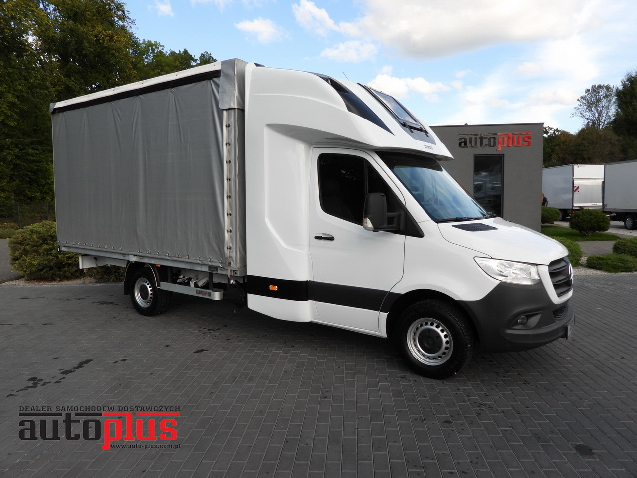 MERCEDES SPRINTER 316 TARPAULIN 8 PALLETS WEBASTO CRUISE CONTROL AIR CONDITIONING 160HP - Plachtová dodávka: obrázek 1 MERCEDES SPRINTER 316 TARPAULIN 8 PALLETS WEBASTO CRUISE CONTROL AIR CONDITIONING 160HP - Plachtová dodávka: obrázek 1