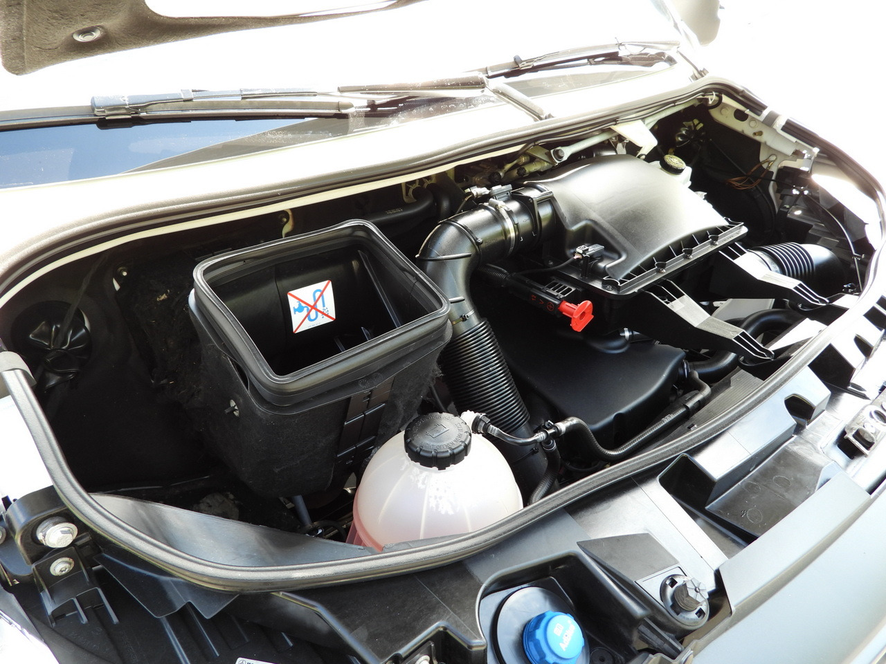 Furgon MERCEDES SPRINTER 316 VAN AIR CONDITIONING 165HP: obrázek 25 Furgon MERCEDES SPRINTER 316 VAN AIR CONDITIONING 165HP: obrázek 25